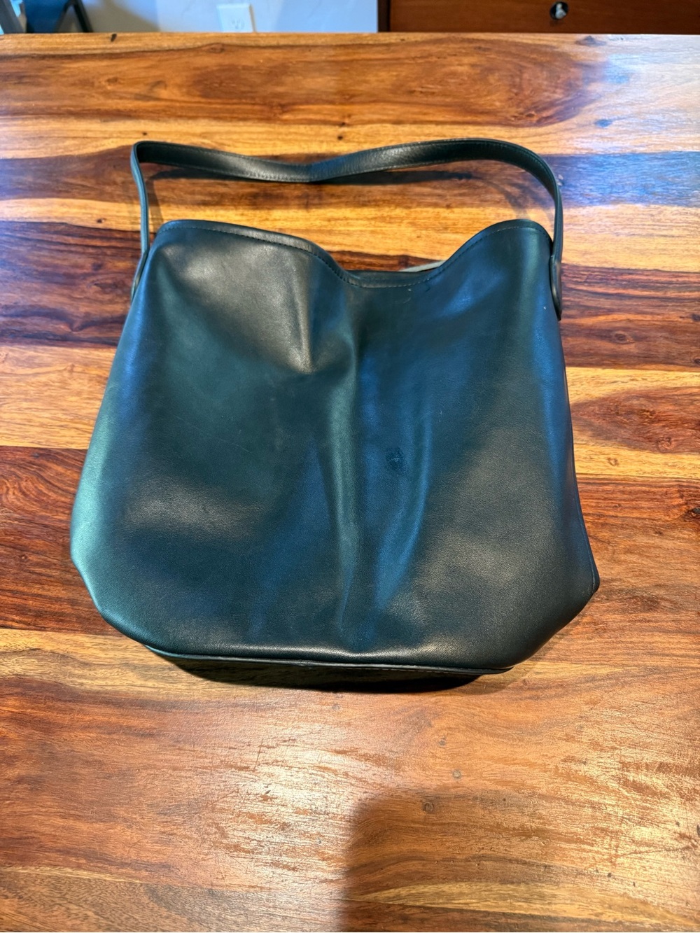 Leather Shoulder Tote Bag in black